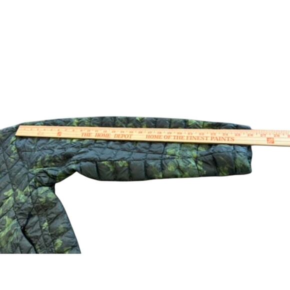 "THE NORTH FACE" Grn Camo Mens Jacket SZ M  Coat Puffer Travel Pocket Storage - Picture 10 of 13